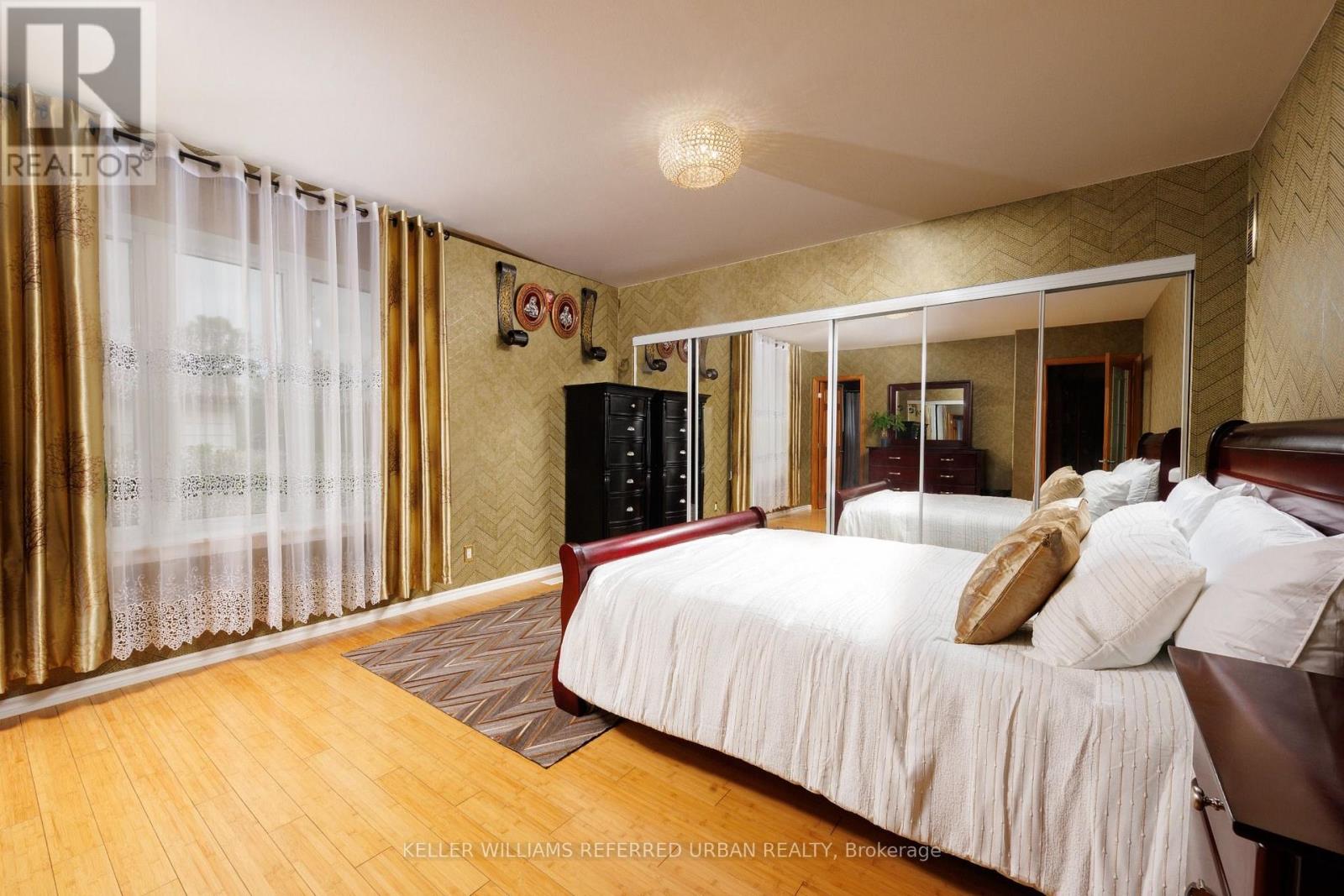 6 Elmhurst Drive, Toronto, Ontario  M9W 2J3 - Photo 12 - W13658924