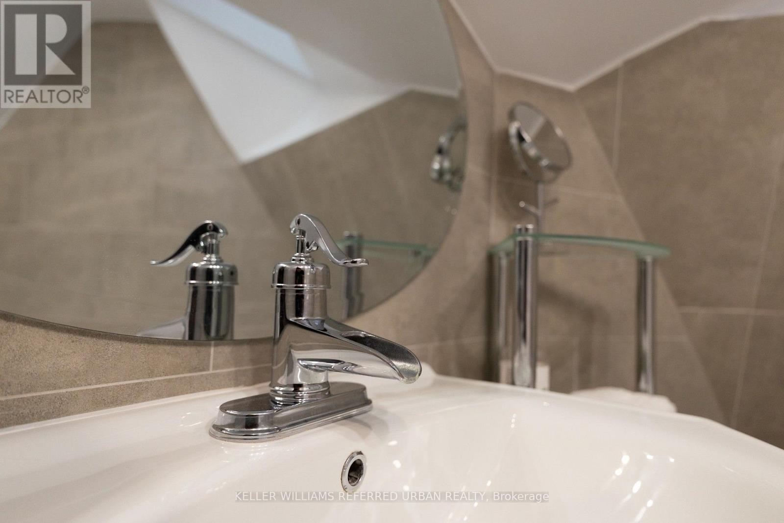 6 Elmhurst Drive, Toronto, Ontario  M9W 2J3 - Photo 29 - W13658924