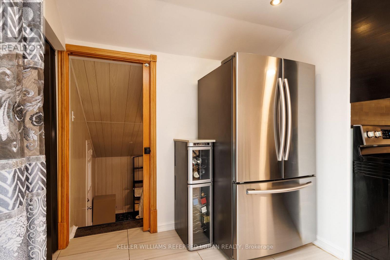 6 Elmhurst Drive, Toronto, Ontario  M9W 2J3 - Photo 42 - W13658924