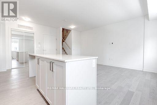 216 - 1085 Douglas Mccurdy Common, Mississauga, Ontario L5G 4B1 - Photo 3 - W13658950