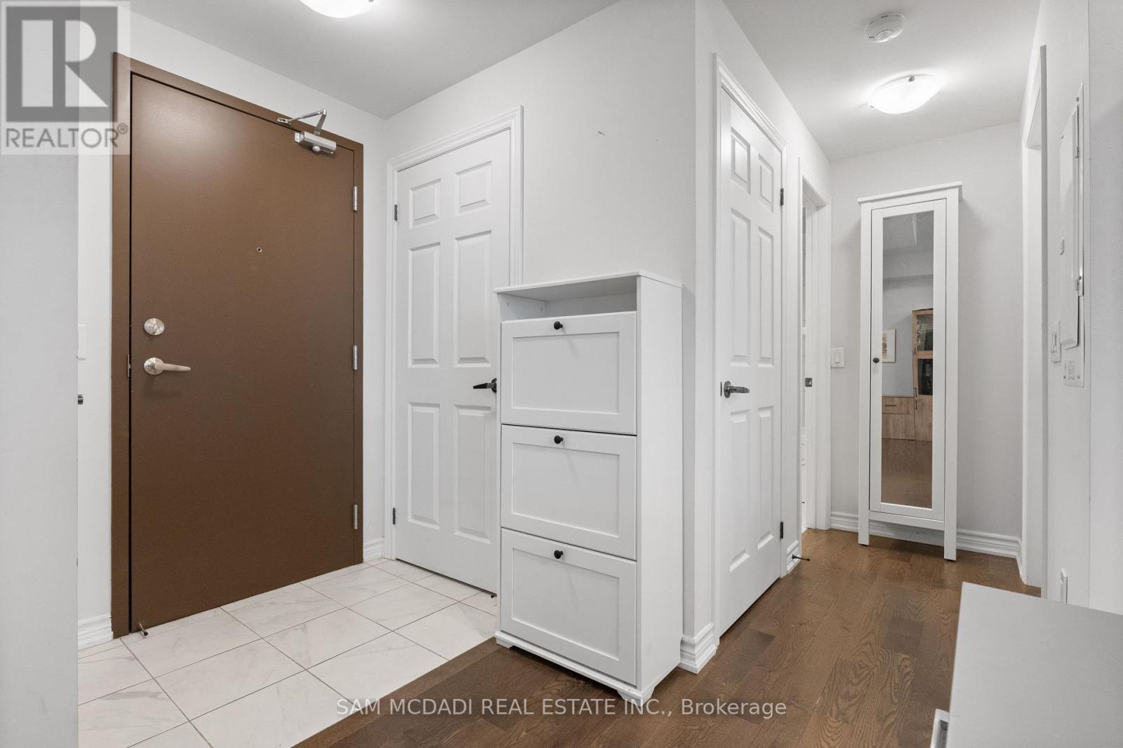 308 - 215 Broadway Street, Mississauga, Ontario L5M 1J1 - Photo 2 - W13659000