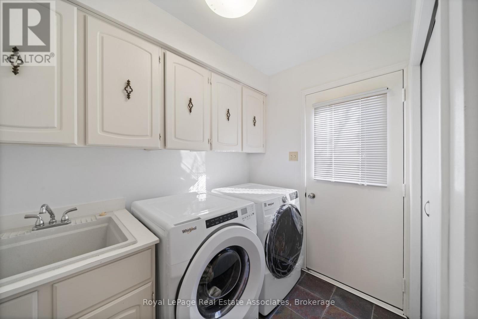 1550 Woodeden Drive, Mississauga, Ontario  L5H 2V3 - Photo 29 - W13659002