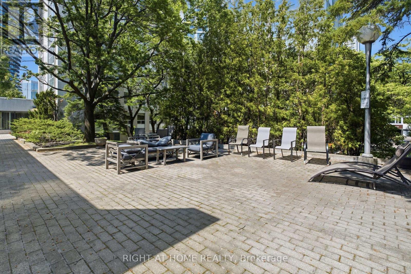 2507 - 3650 Kaneff Crescent, Mississauga, Ontario  L5A 4A1 - Photo 27 - W13578132