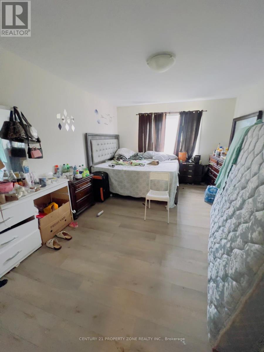 (Upper) - 3 Baffin Crescent, Brampton, Ontario  L7A 0A9 - Photo 8 - W13636610