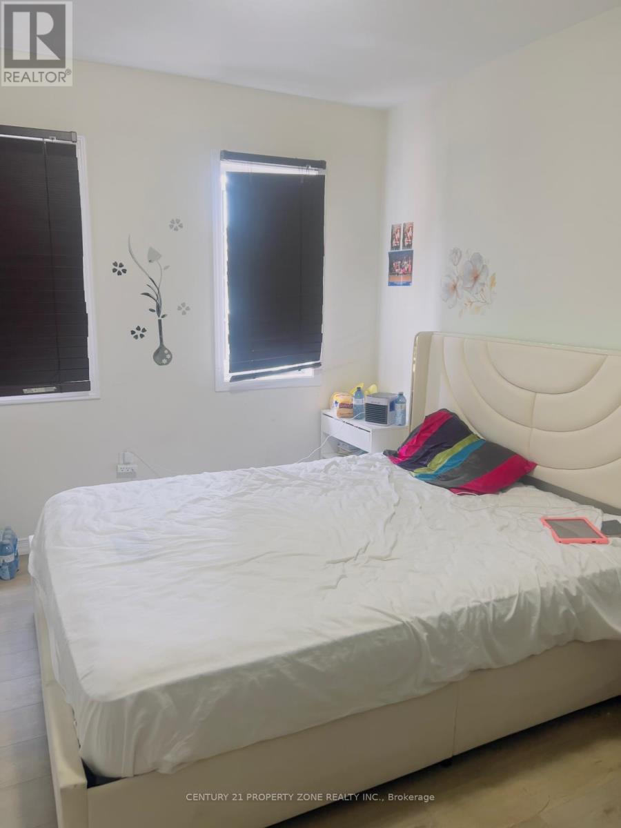 (Upper) - 3 Baffin Crescent, Brampton, Ontario  L7A 0A9 - Photo 11 - W13636610