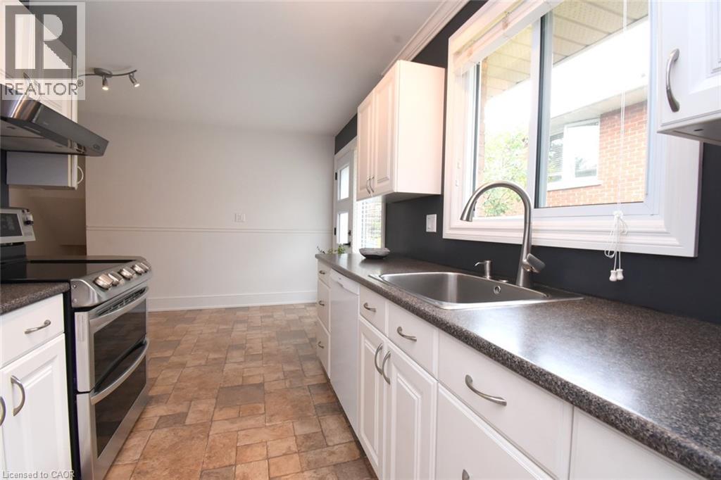 374 Brigadoon Drive, Hamilton, Ontario  L9C 6X4 - Photo 14 - 40854192