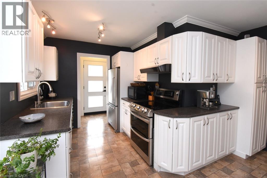 374 Brigadoon Drive, Hamilton, Ontario  L9C 6X4 - Photo 19 - 40854192