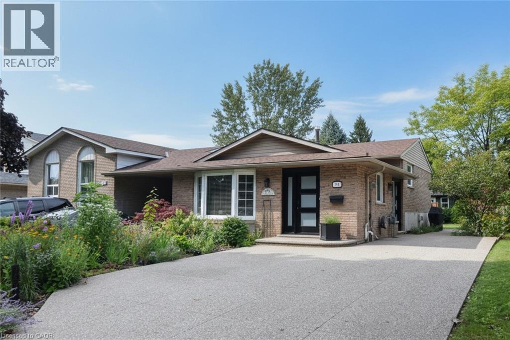 374 Brigadoon Drive, Hamilton, Ontario  L9C 6X4 - Photo 3 - 40854192