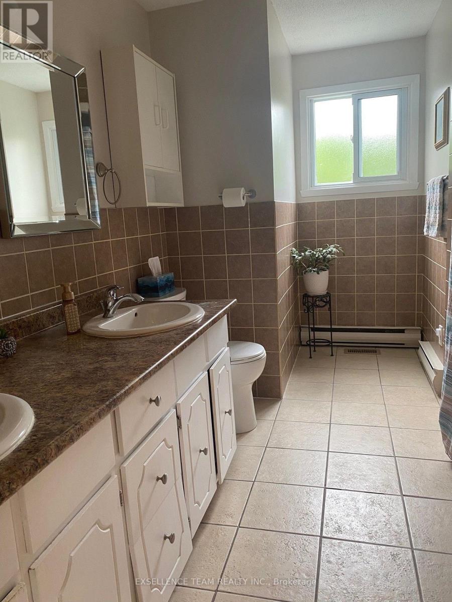 39 Wales Drive N, South Stormont, Ontario  K0C 1M0 - Photo 6 - X13658582