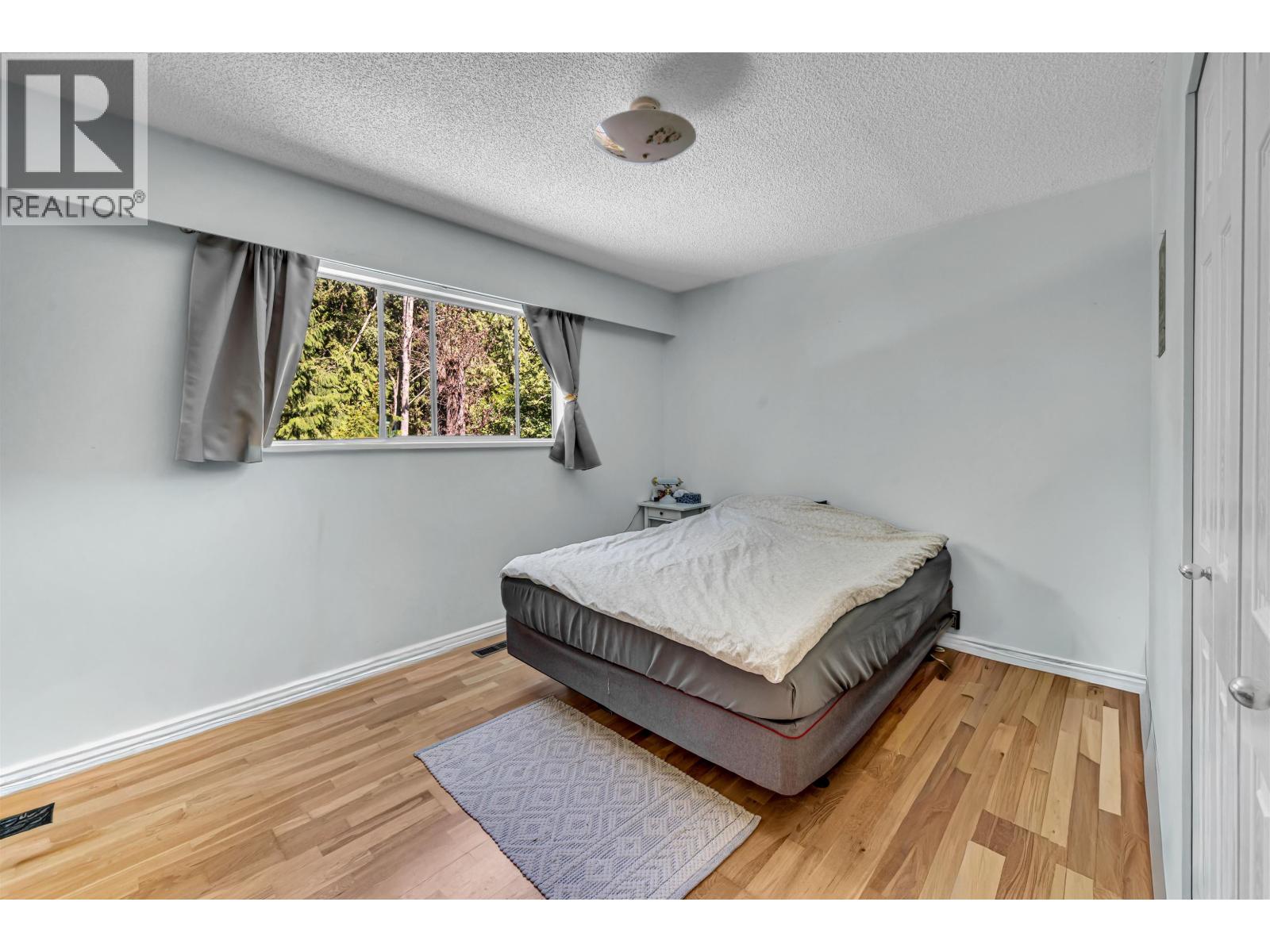 3255 Milton Avenue, North Vancouver, British Columbia  V7K 2B3 - Photo 13 - R3154160