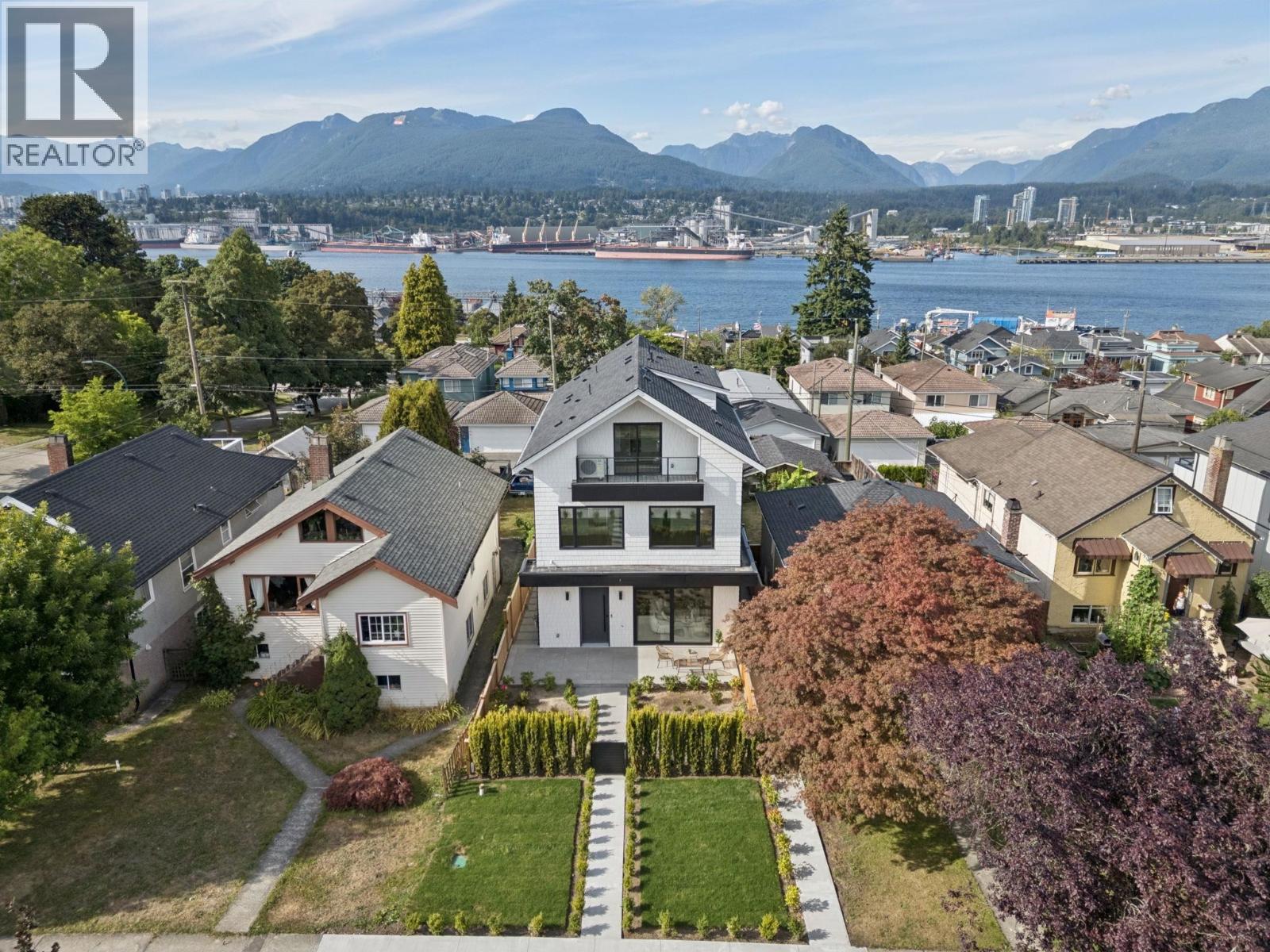 1 2815 Trinity Street, Vancouver, British Columbia V5K 1E8 - Photo 3 - R3151769