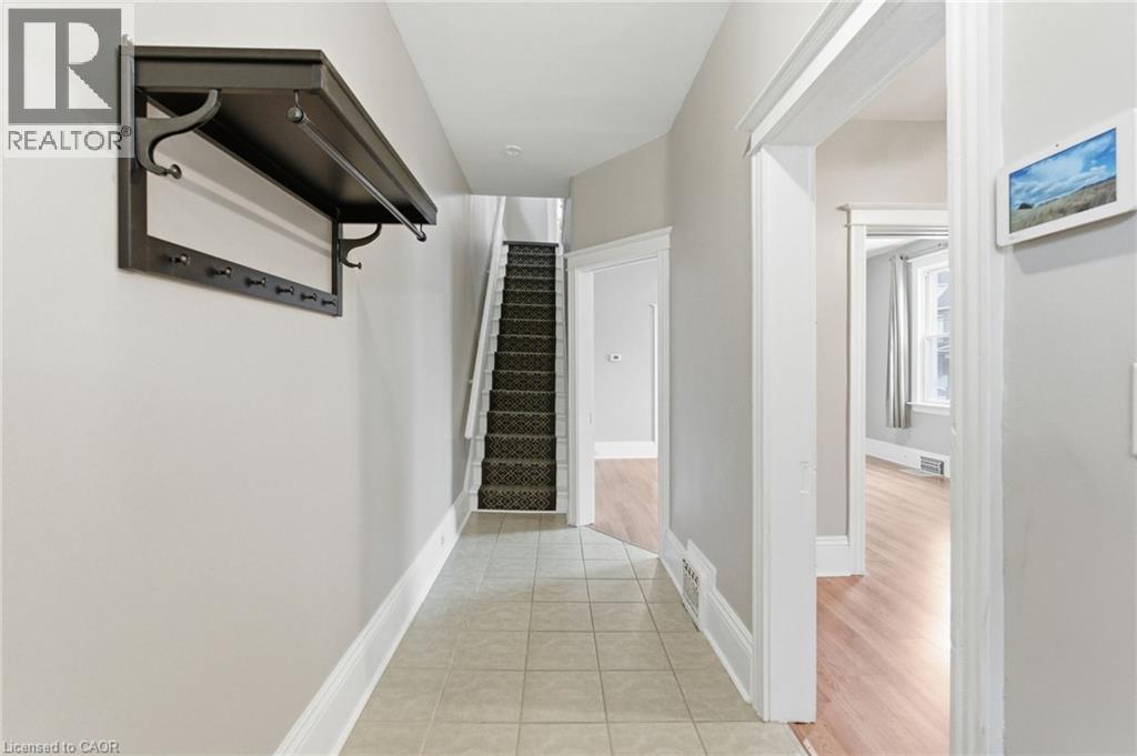 643 Wilson Street, Hamilton, Ontario  L8L 1V2 - Photo 5 - 40848625