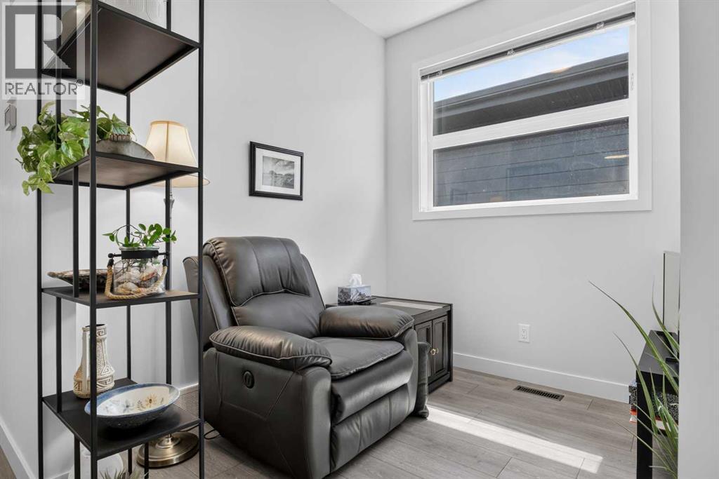 318 Marina Cove Se, Calgary, Alberta  T3M 3P4 - Photo 17 - A2334101