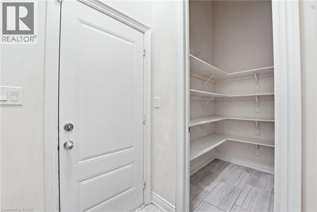 1192 Stag Hollow Unit# Upper, Oakville, Ontario  L6M 5M4 - Photo 19 - 40854730