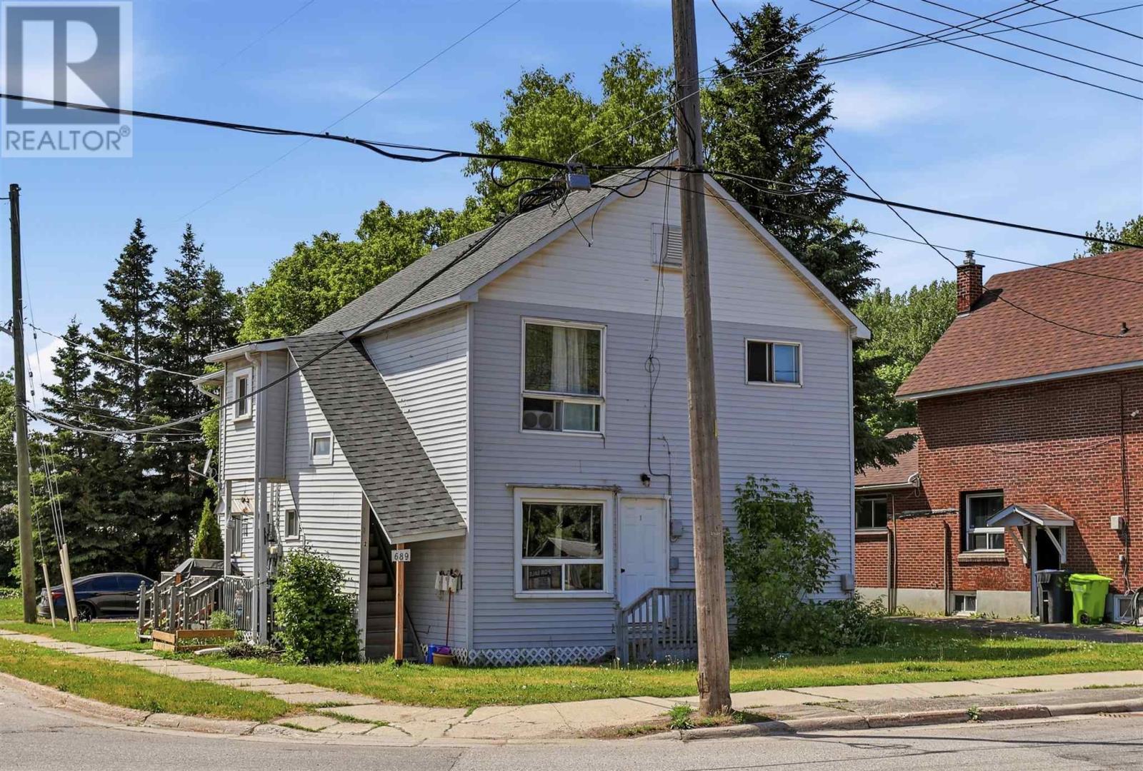 689 Wellington St W, Sault Ste. Marie, Ontario  P6C 3V3 - Photo 2 - SM260417
