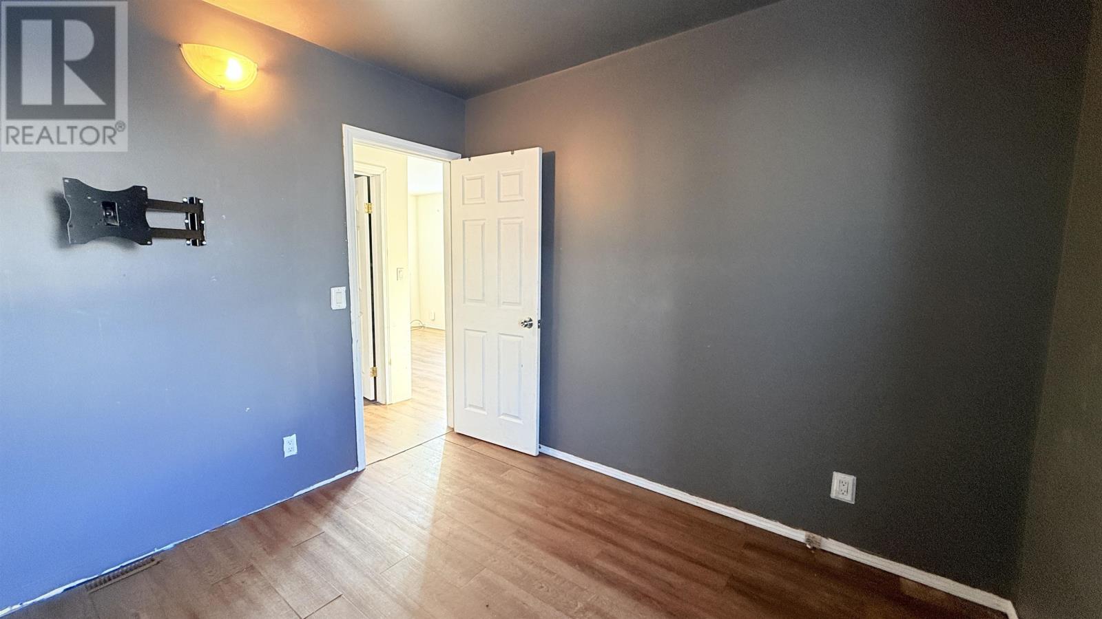 38 King St, Sioux Lookout, Ontario  P8T 1E8 - Photo 4 - TB2601432