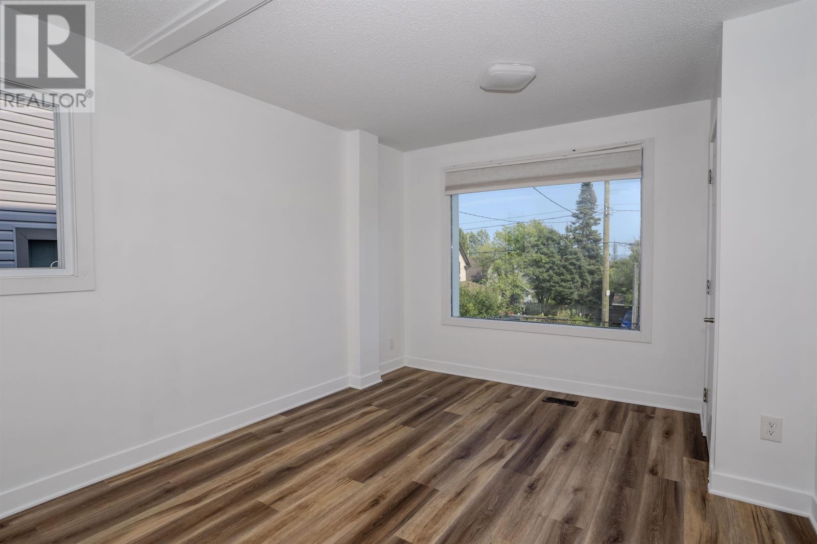92 Jean St, Thunder Bay, Ontario  P7A 5E9 - Photo 11 - TB2602298