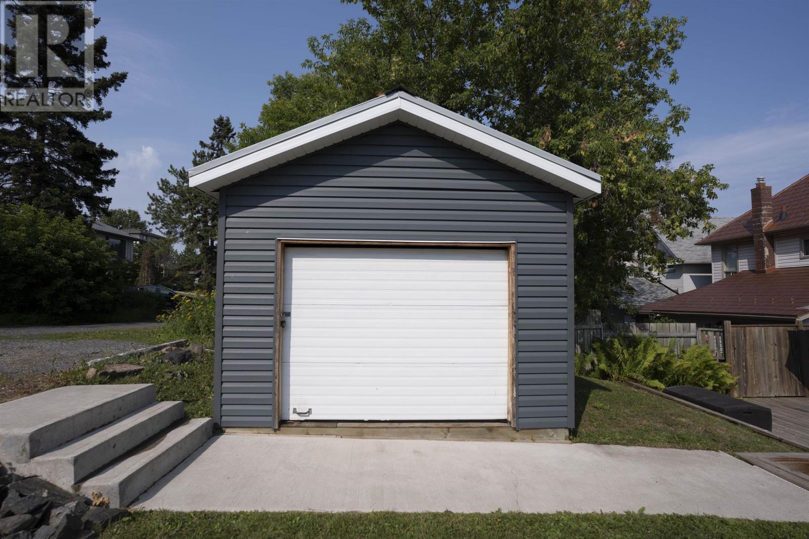 92 Jean St, Thunder Bay, Ontario  P7A 5E9 - Photo 38 - TB2602298