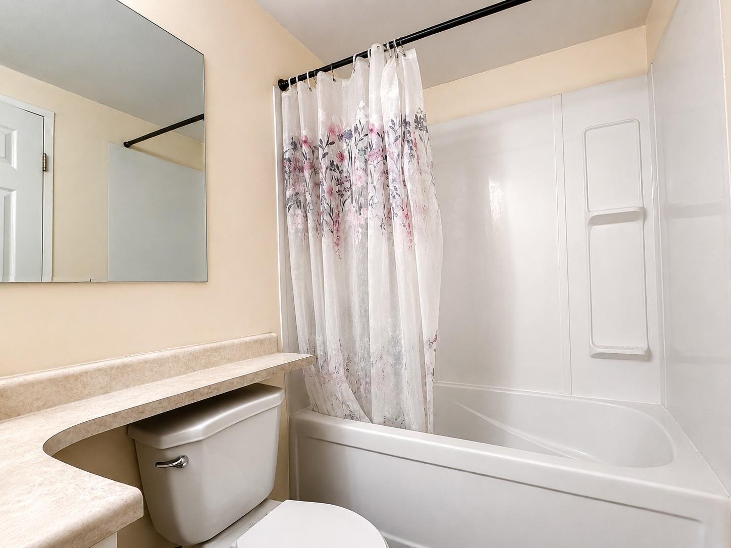306 10560 154 Street, Surrey, British Columbia  V3R 8A3 - Photo 9 - R3154236
