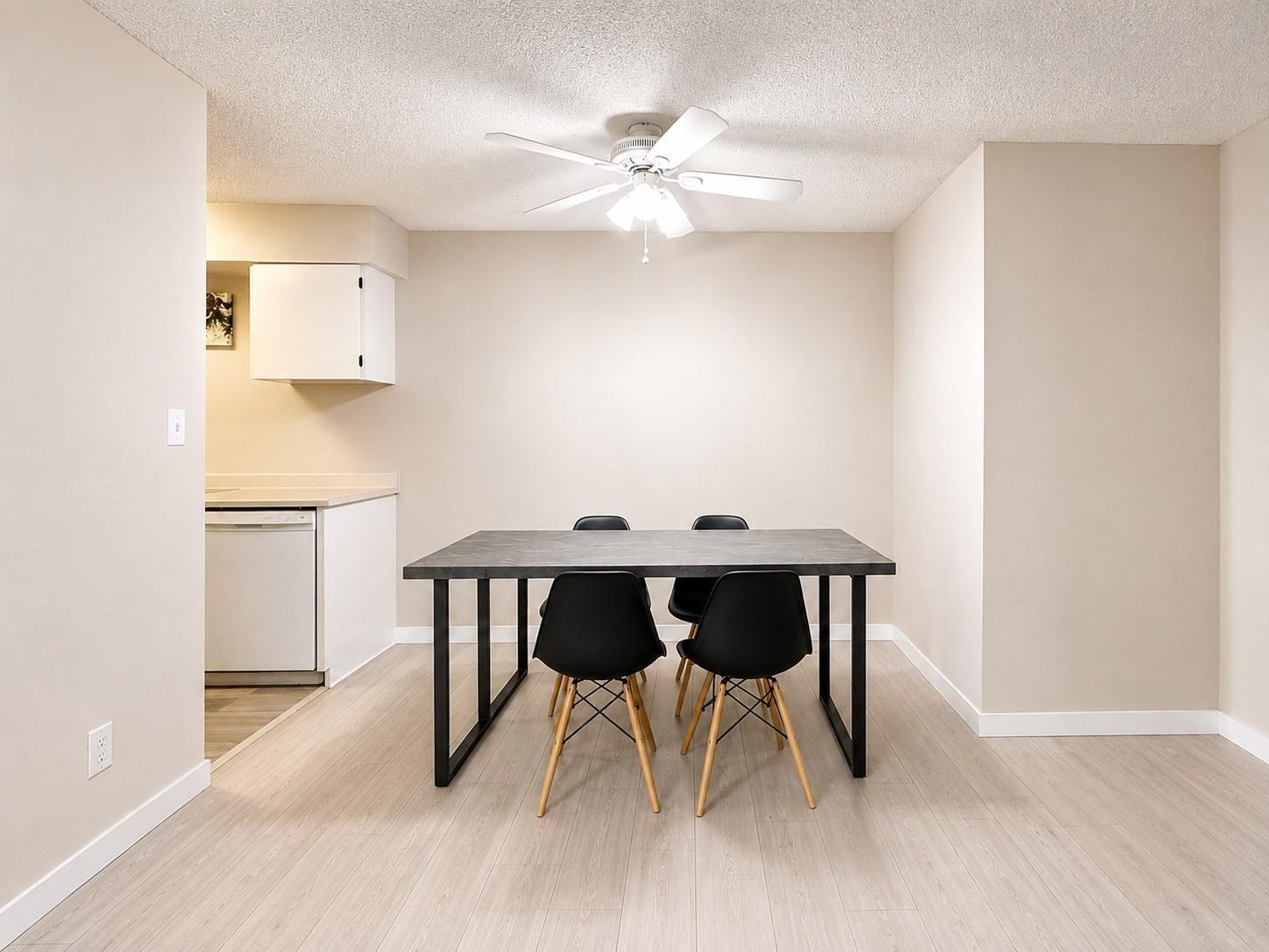 306 10560 154 Street, Surrey, British Columbia  V3R 8A3 - Photo 5 - R3154236