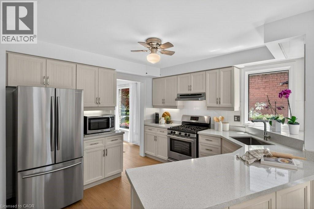2084 William O'connell Boulevard, Burlington, Ontario  L7M 3V1 - Photo 7 - 40849235