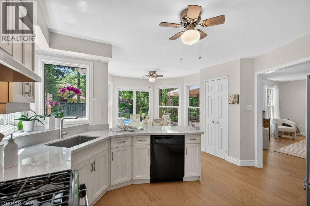 2084 William O'connell Boulevard, Burlington, Ontario  L7M 3V1 - Photo 8 - 40849235