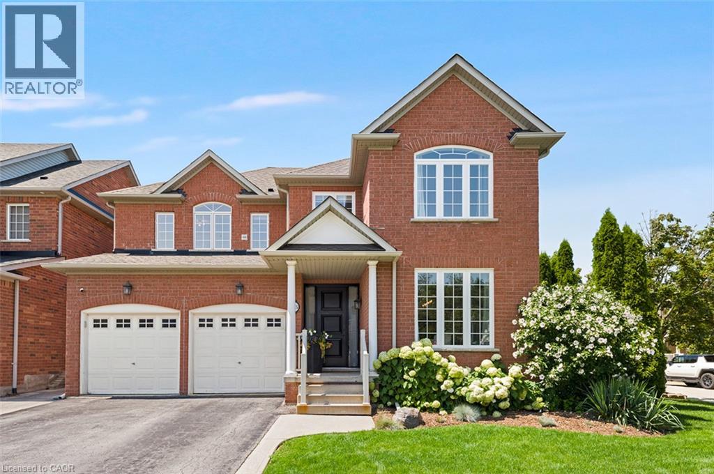 33 DEWSBURY Way, Stoney Creek, Ontario