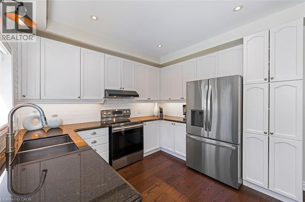 33 Dewsbury Way, Stoney Creek, Ontario  L8E 6C2 - Photo 10 - 40852299