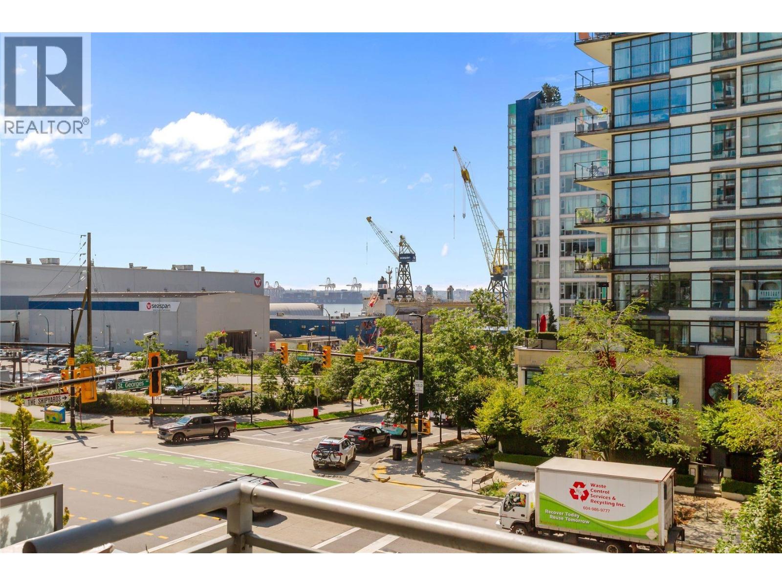 302 188 E Esplanade, North Vancouver, British Columbia  V7L 4Y1 - Photo 15 - R3153566