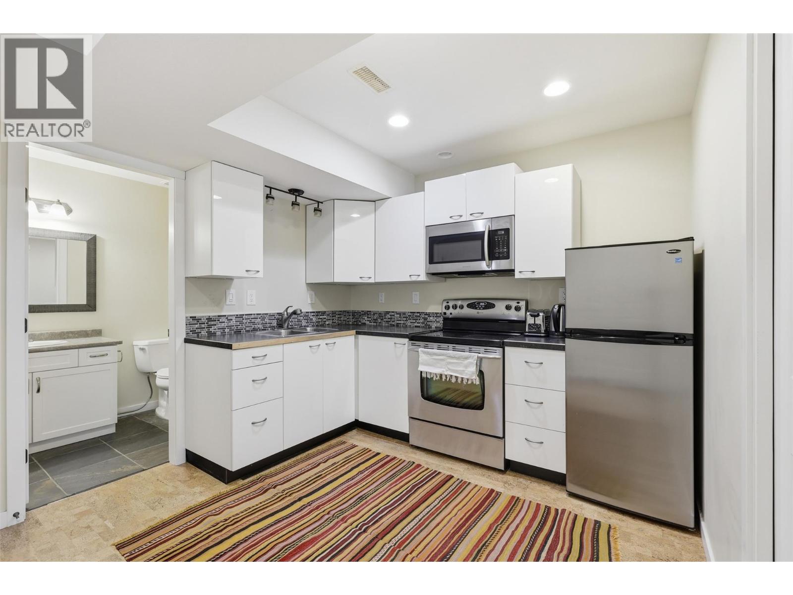 1900 Hugh Allan Drive Unit# 13, Kamloops, British Columbia  V1S 0A8 - Photo 33 - 10386647