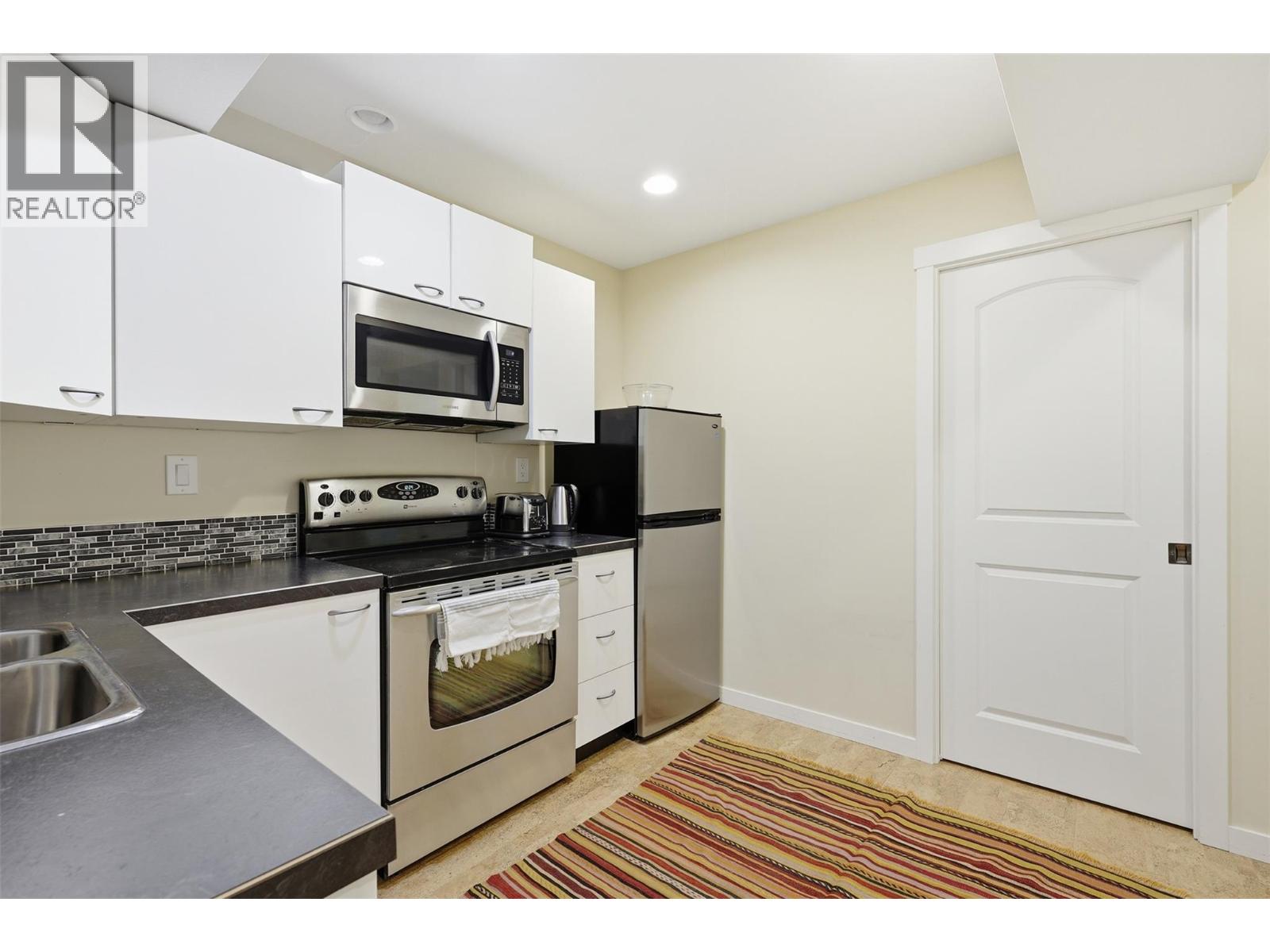 1900 Hugh Allan Drive Unit# 13, Kamloops, British Columbia  V1S 0A8 - Photo 34 - 10386647