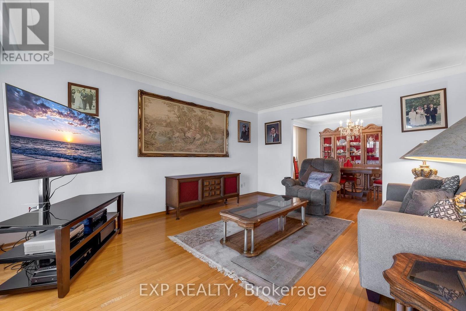 150 Marcella Crescent, Hamilton, Ontario  L8K 6G3 - Photo 12 - X13659034