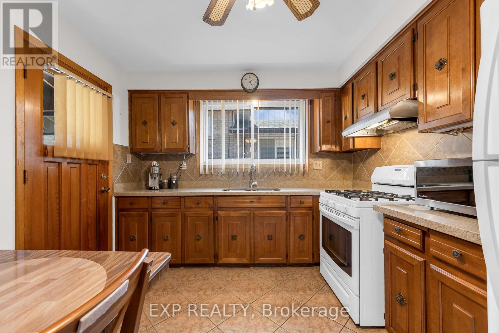 150 Marcella Crescent, Hamilton, Ontario  L8K 6G3 - Photo 16 - X13659034