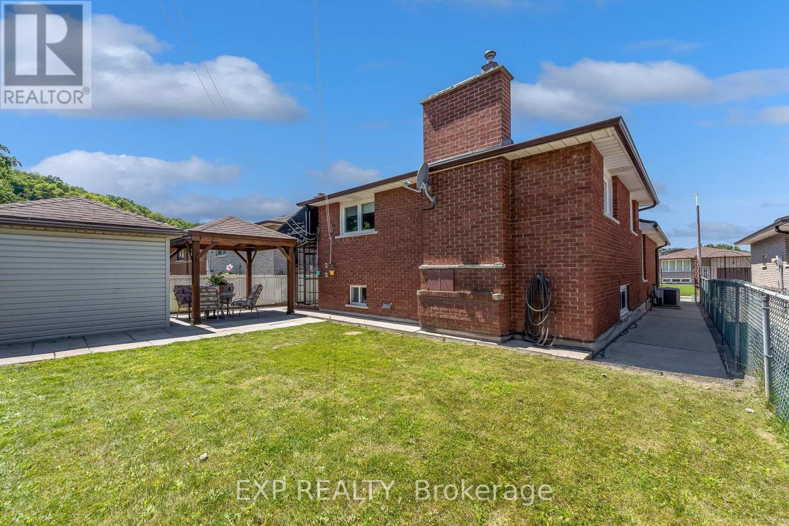 150 Marcella Crescent, Hamilton, Ontario  L8K 6G3 - Photo 6 - X13659034