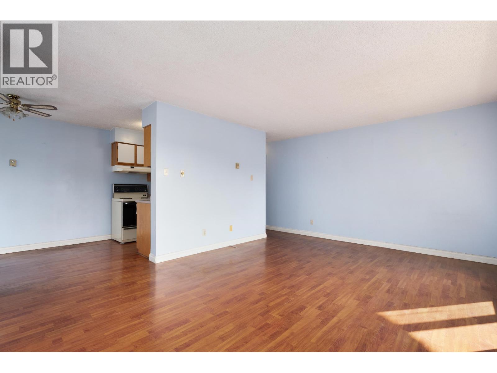 702 1026 Queens Avenue, New Westminster, British Columbia  V3M 6B2 - Photo 4 - R3154219