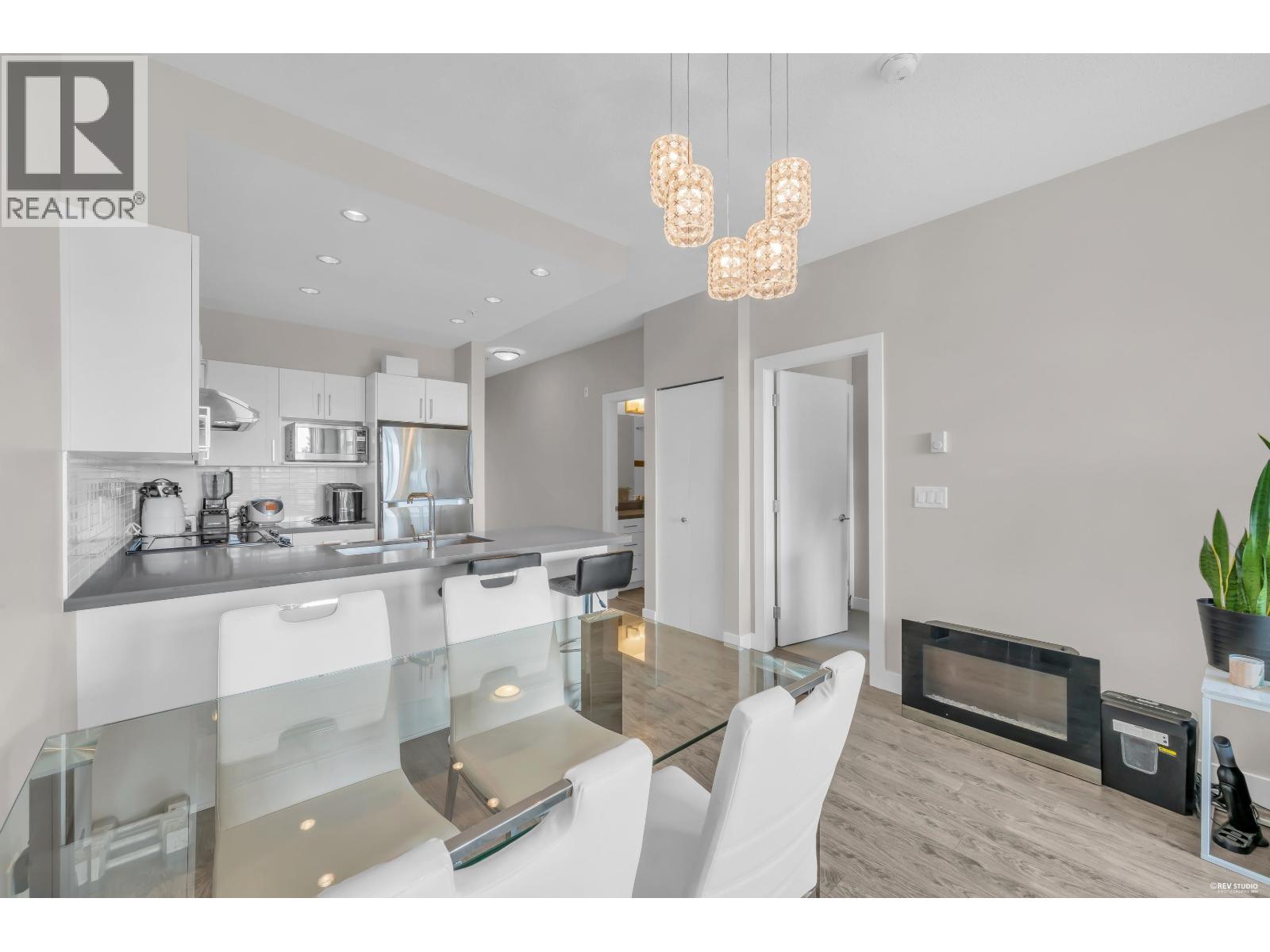 2201 963 Charland Avenue, Coquitlam, British Columbia  V3K 0E2 - Photo 11 - R3154257