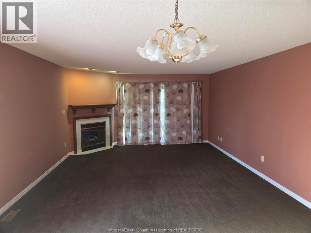 9690 Menard Street, Windsor, Ontario N8P 1G5 - Photo 18 - 26019411