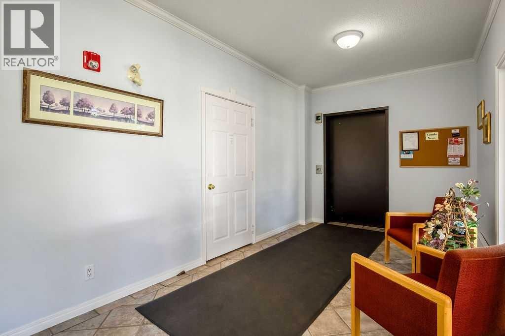302, 15 Lineham Avenue, Okotoks, Alberta T1S 1Z3 - Photo 4 - A2326501