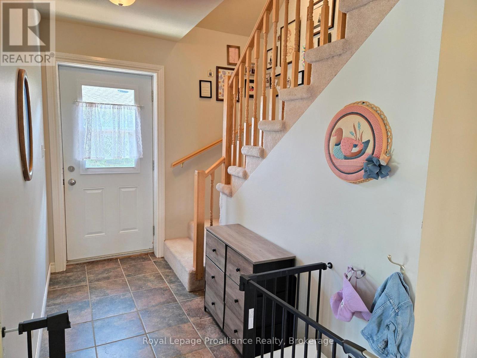 48 South George Street, Belleville, Ontario  K8N 3G6 - Photo 3 - X13658982