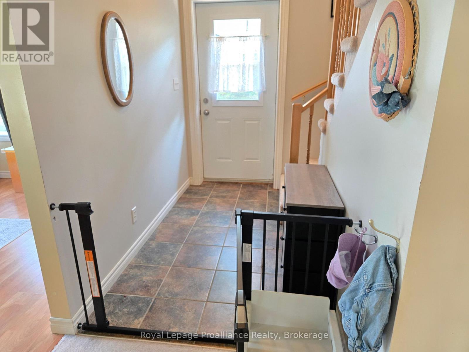 48 South George Street, Belleville, Ontario  K8N 3G6 - Photo 4 - X13658982