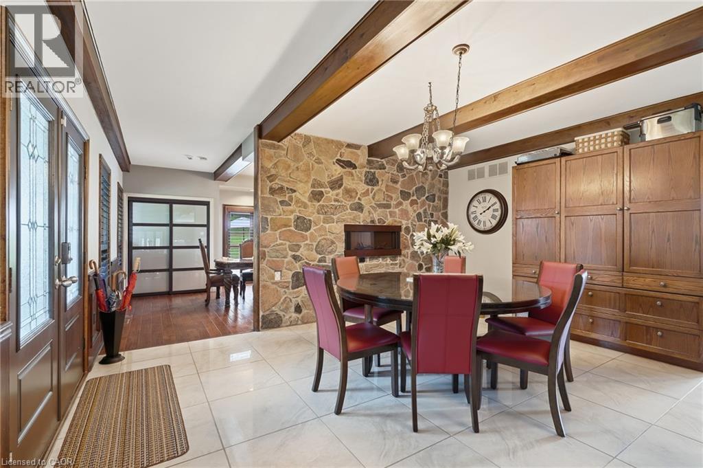345 Freelton Road, Hamilton, Ontario  N0B 2J0 - Photo 4 - 40854336