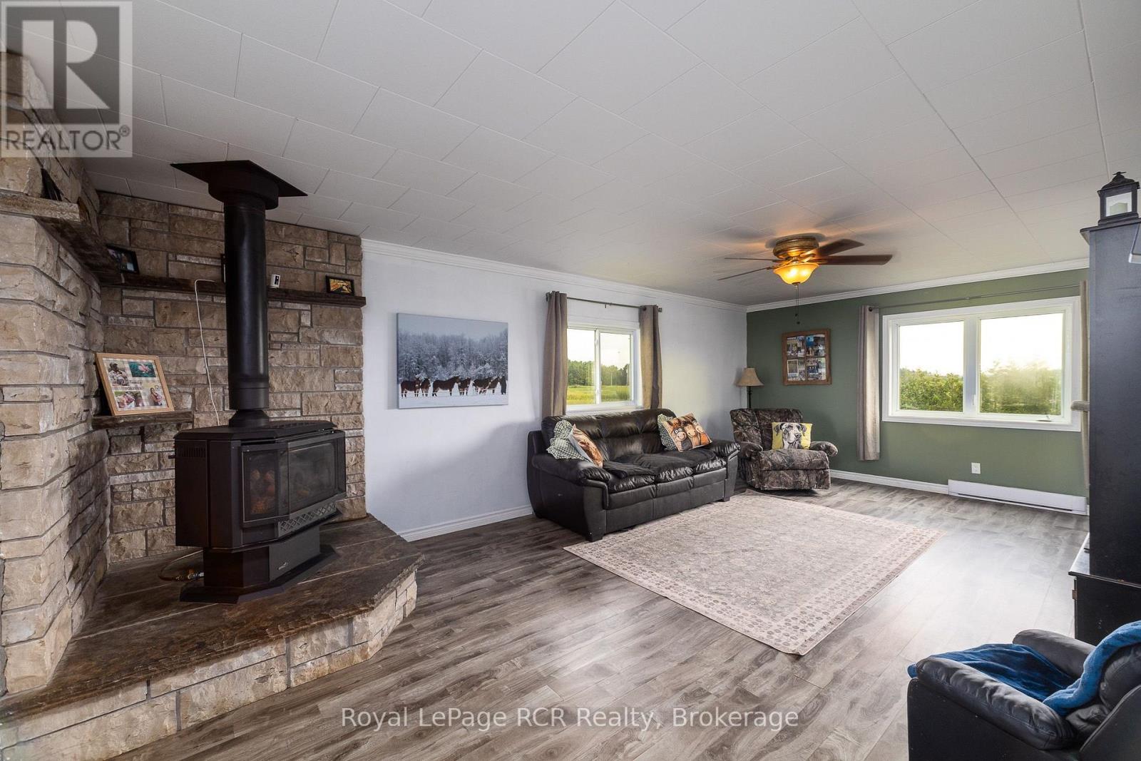 1519 West Road, Northern Bruce Peninsula, Ontario  N0H 1W0 - Photo 12 - X13659100