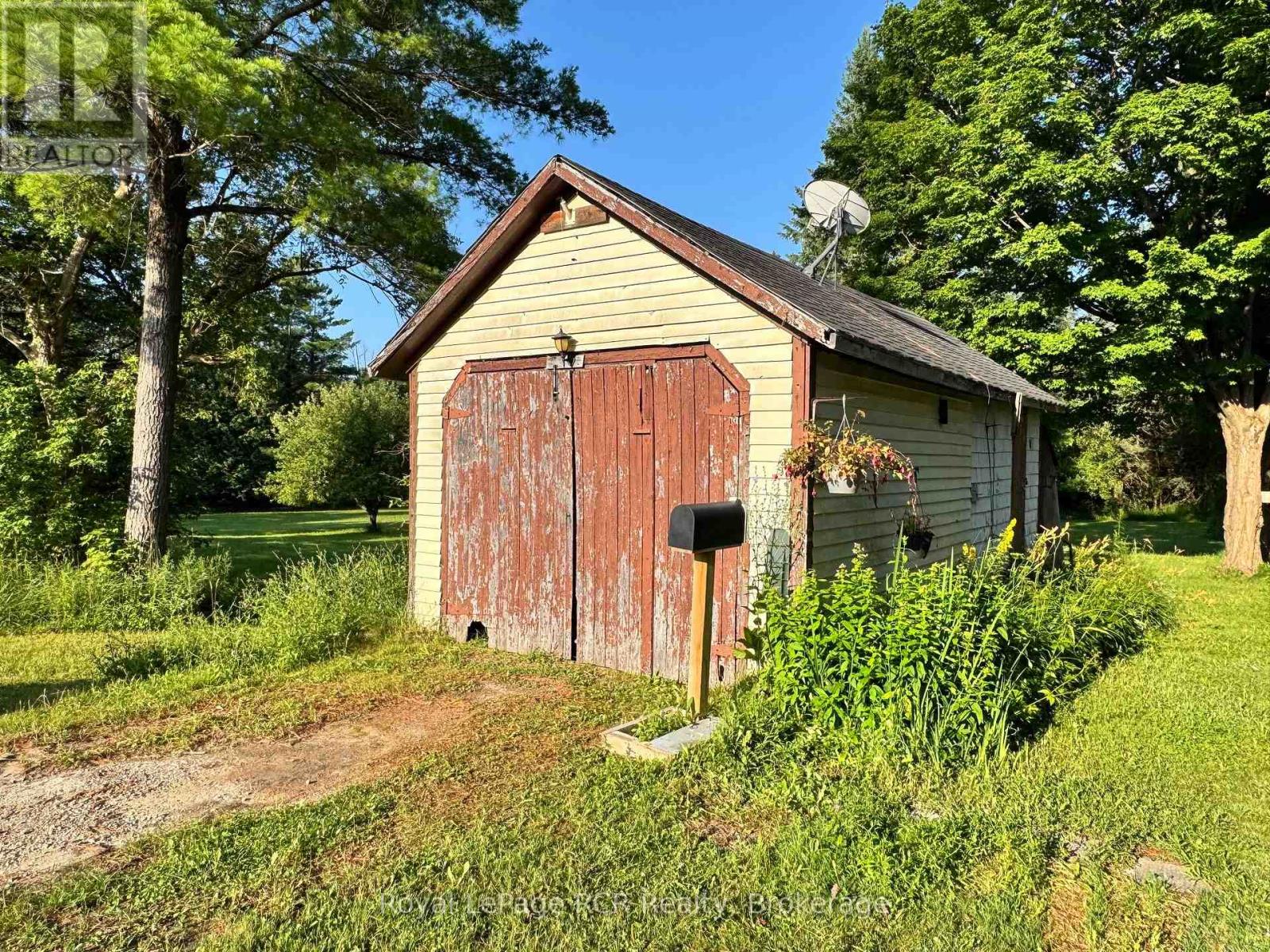 315134 Highway 6, West Grey, Ontario  N0G 1R0 - Photo 34 - X13659122