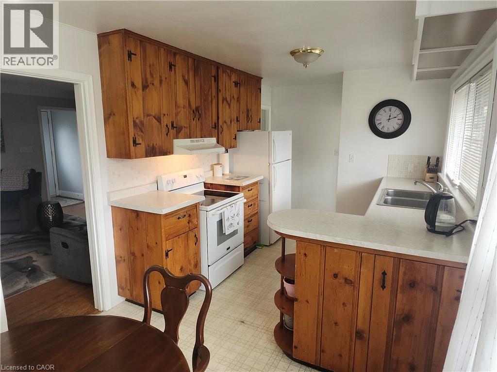 6142 Scott Street, Niagara Falls, Ontario  L2E 3B5 - Photo 10 - 40830521