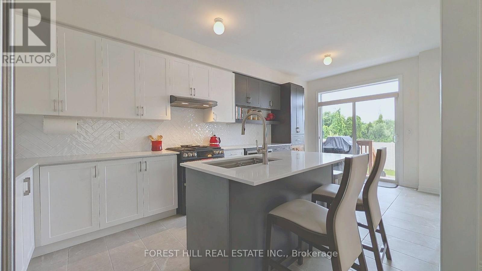 1362 Davis Loop, Innisfil (Lefroy), Ontario  L0L 1W0 - Photo 10 - N13659030