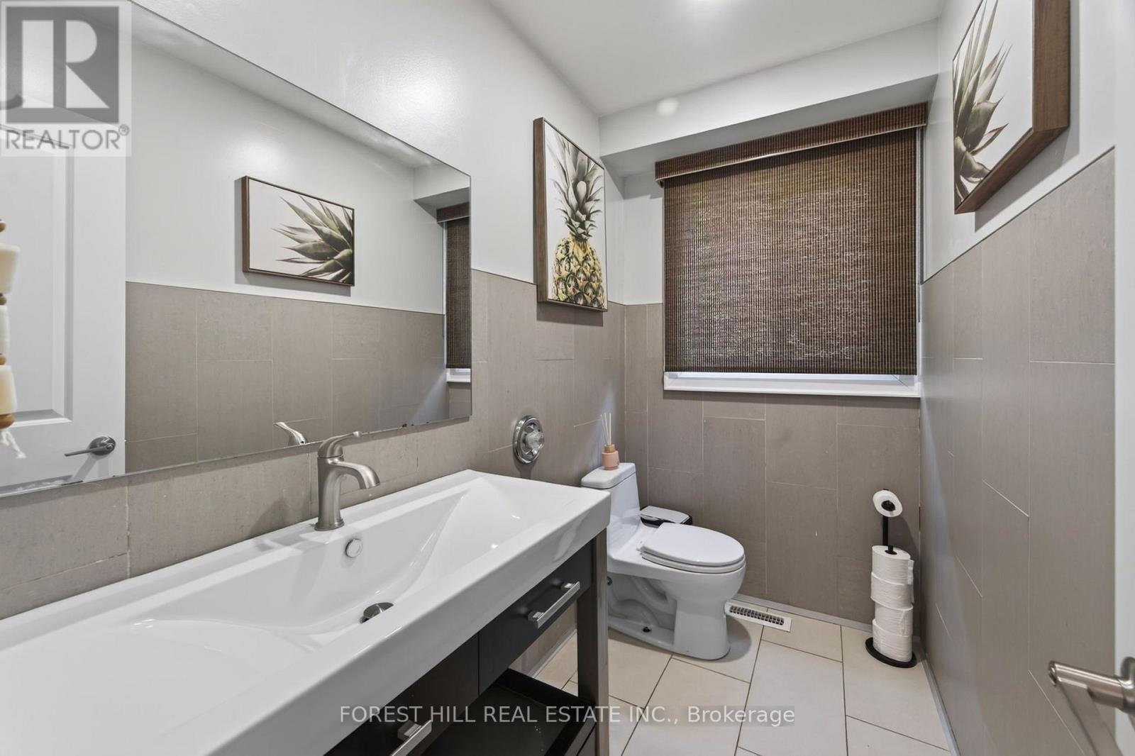 38 Crystal Drive, Richmond Hill, Ontario L4C 7Y4 - Photo 12 - N13659120