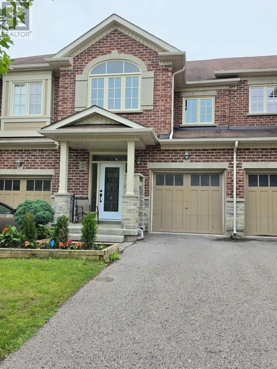 438 WILLIAM DUNN CRESCENT, Newmarket, Ontario