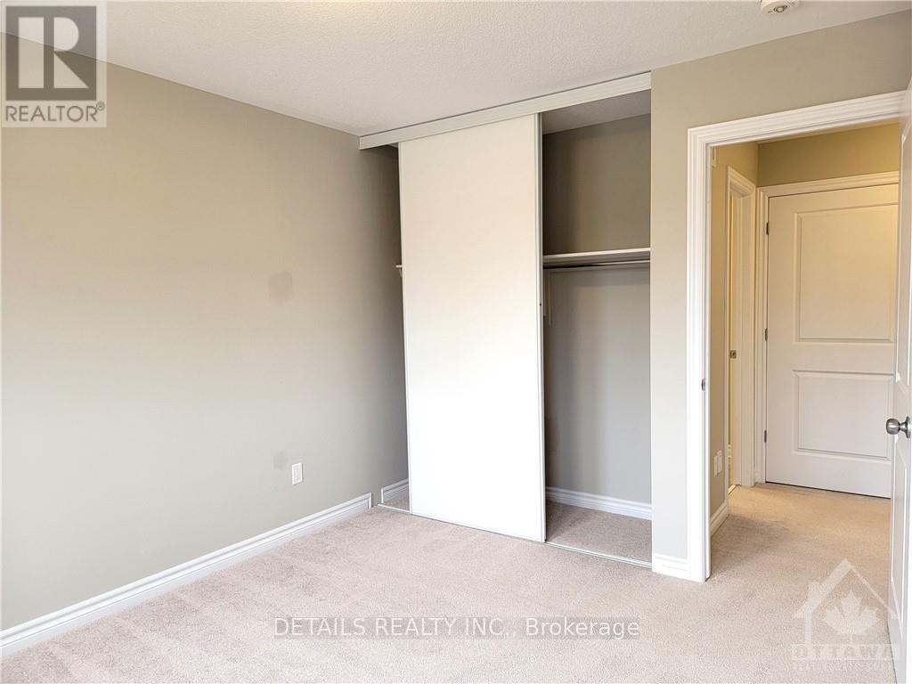 251 SADDLEBACK CRESCENT