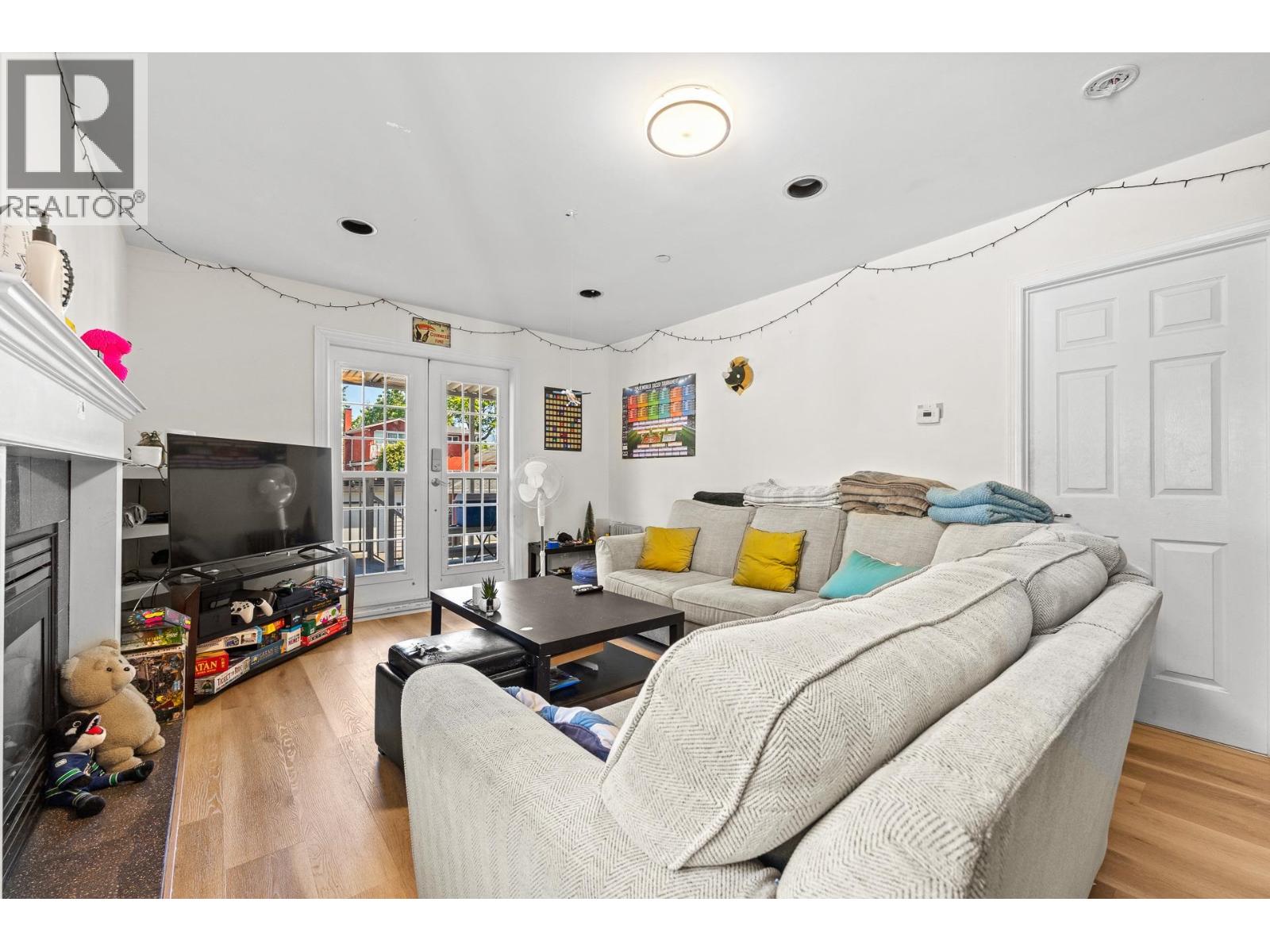 3279 W 11th Avenue, Vancouver, British Columbia  V6K 2M9 - Photo 6 - R3154211
