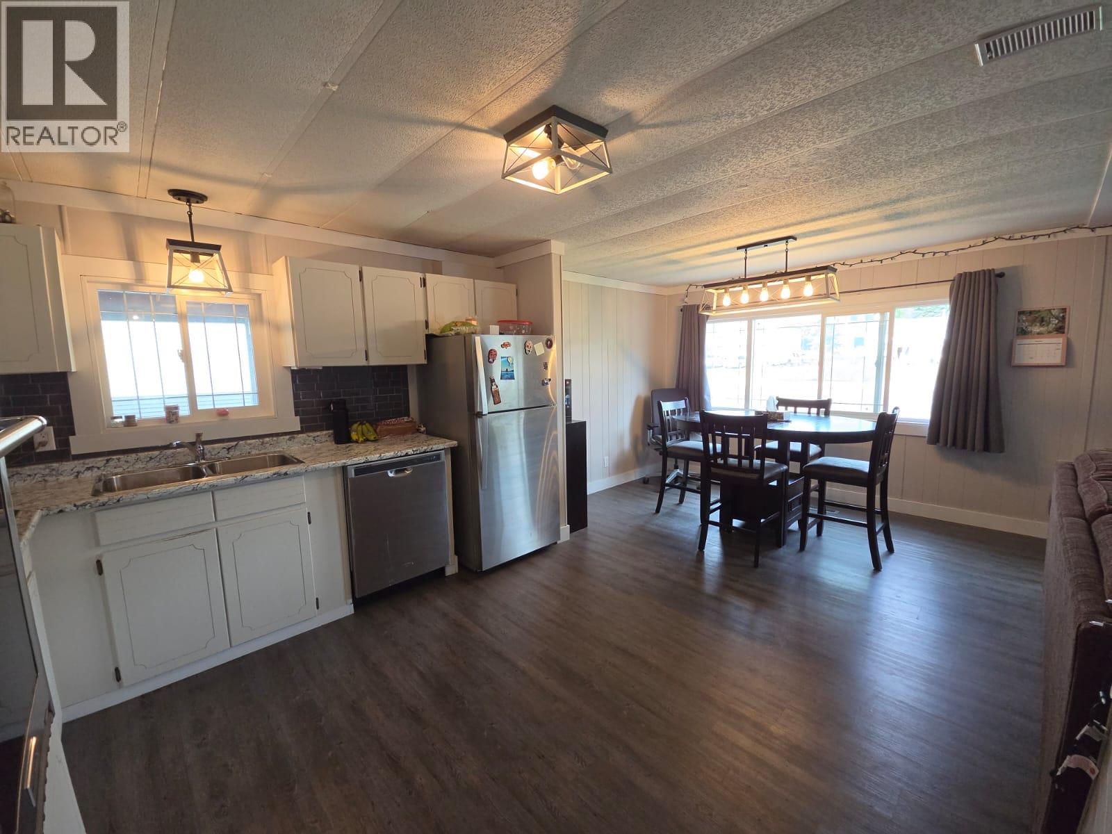 5117 43 Street NE, Chetwynd, British Columbia  V0C 1J0 - Photo 12 - 10393102